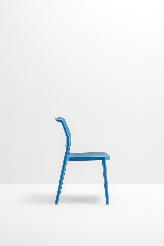 Scaun de Plastic ARA 310 - 9.jpg